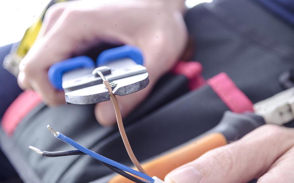 électricien dépannage Les Ageux