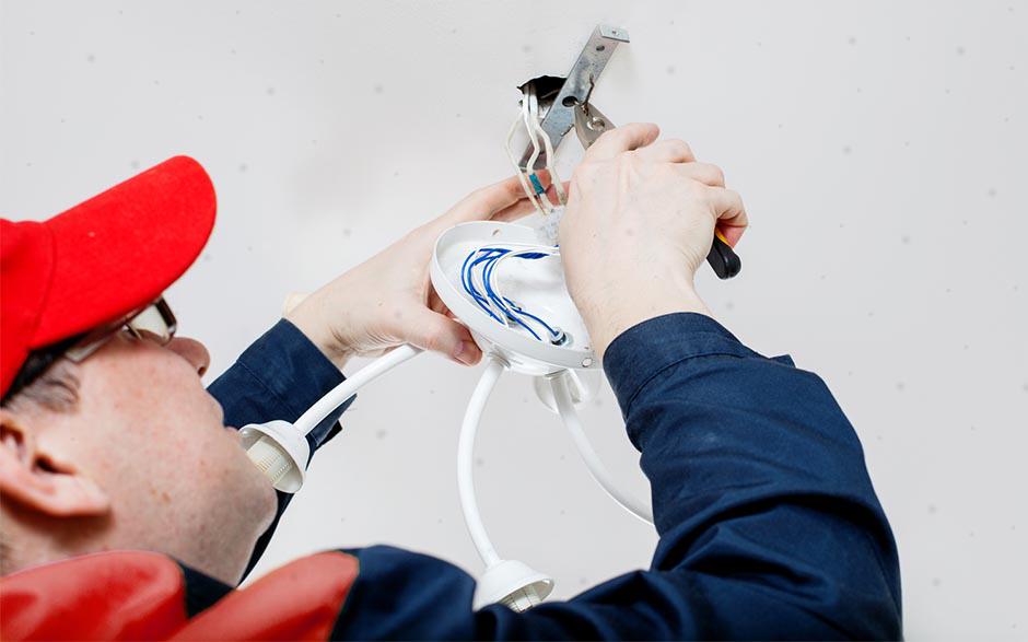 cherche électricien Suresnes
