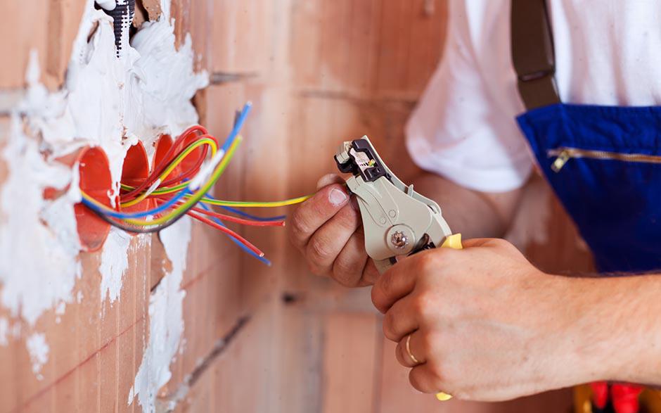 cherche électricien Suresnes
